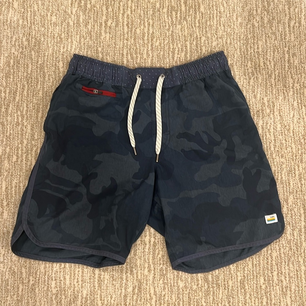 Vuori mens banks shorts 7”